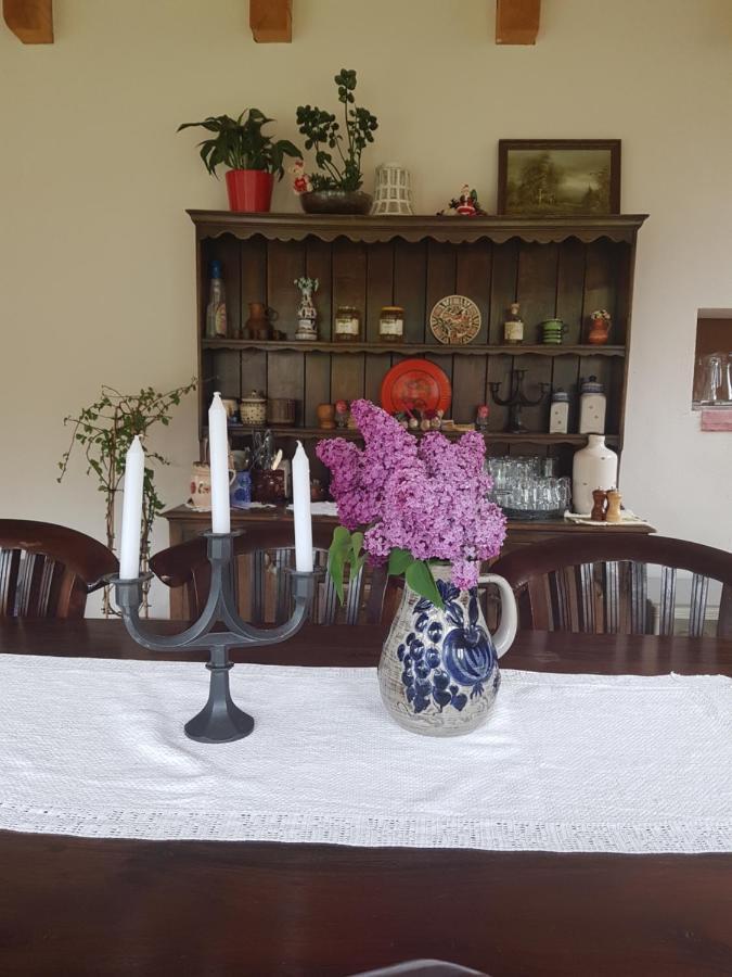 Sura Lu' Vasile. Bed & Breakfast Crivina  Bagian luar foto